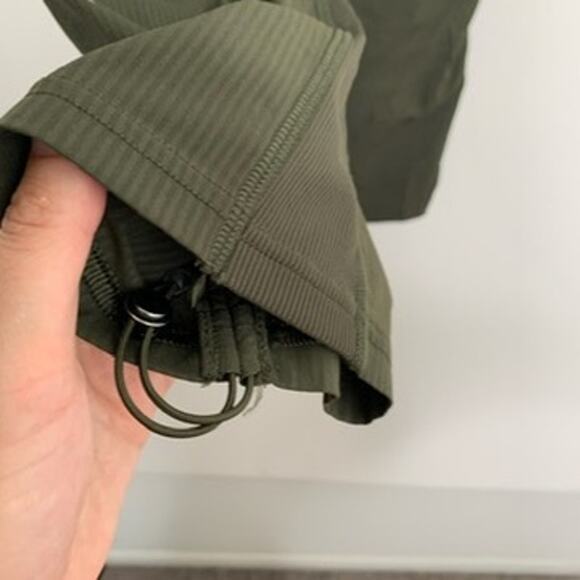 Luulemon Dance Studio Crop 25" Green Dark Olive  Pants Women Size 4 - Picture 14 of 16